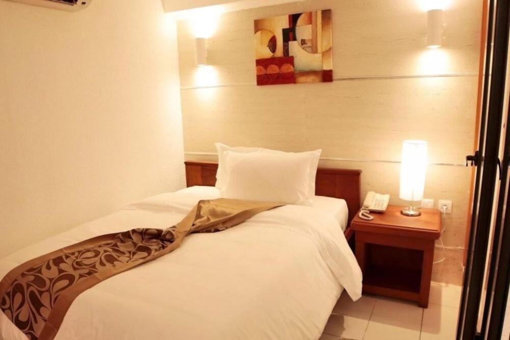 Grand Hotel Akwa Douala Buitenkant foto